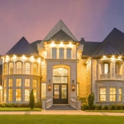 Discover the epitome of luxury living in Dallas with our guide to high-end homes, exclusive neighborhoods, and the opulent lifestyle they offer. Explore sought-after areas and the perks of living in this vibrant Texan city!