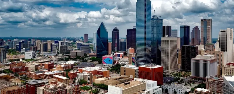 Discover the transformative impact of technology on the Dallas housing market, revolutionizing property transactions and enhancing customer experiences.